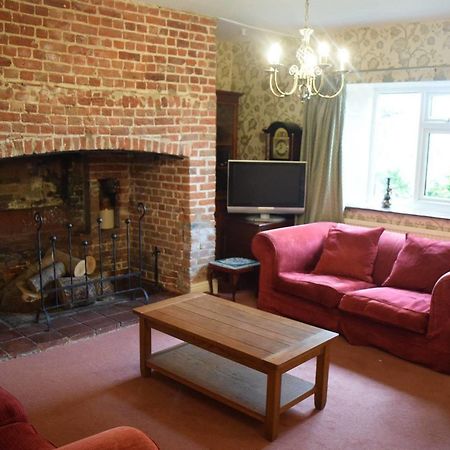 At The Farmhouse Hunters Hall Hotel Dereham Exterior foto